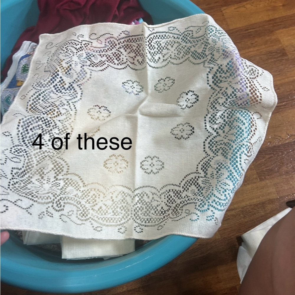 Vintage lace look napkins